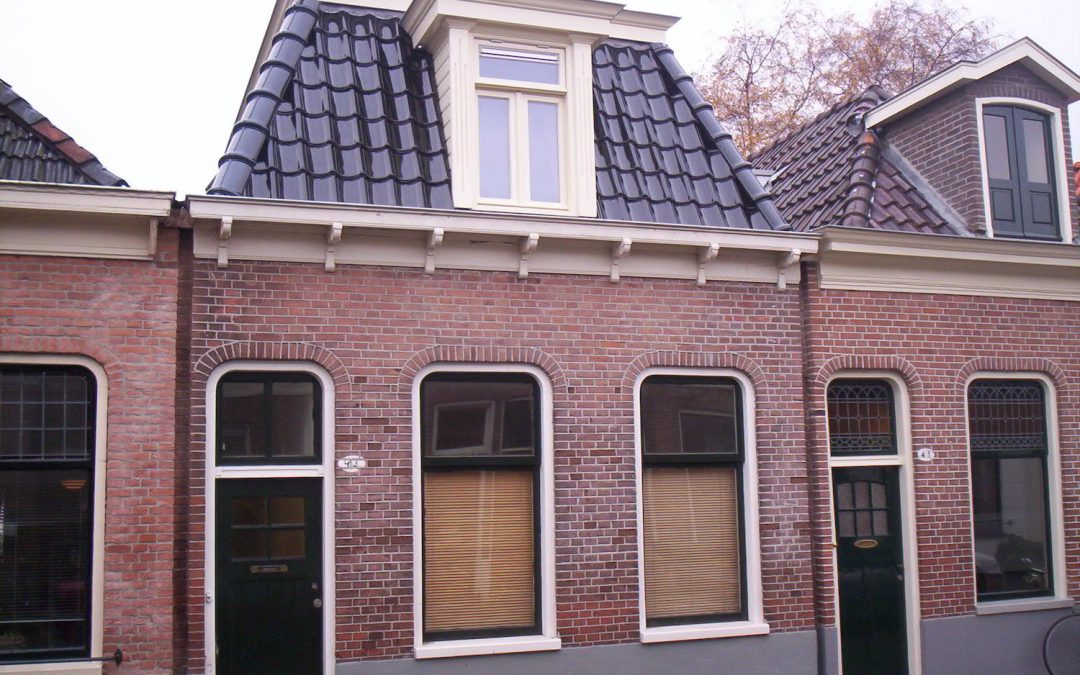 Nieuwe kap met dakkapellen Nieuwstraat 43 te Groningen